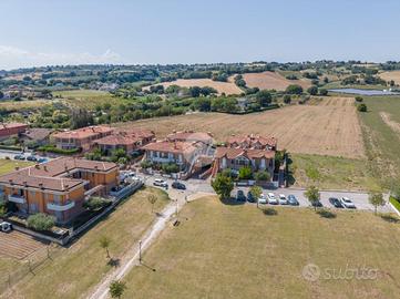 3 LOCALI A COLLI AL METAURO
