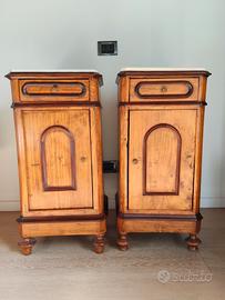 Comodini antichi con piano in marmo