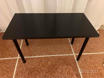 Tavolo legno color wengé