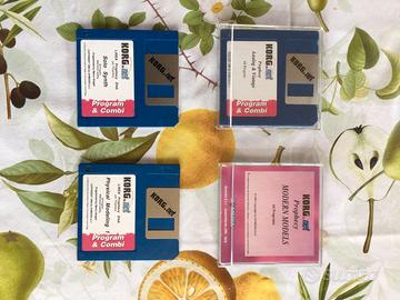 COLLEZIONE DI 4 FLOPPY DISK PER KORG PROPHECY