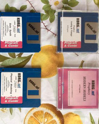 COLLEZIONE DI 4 FLOPPY DISK PER KORG PROPHECY