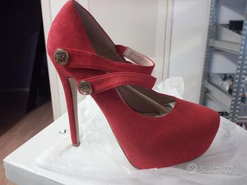 Scarpa con tacco alto Nera numero 37