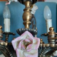Lampadario vintage più abat jour in ottone e rose