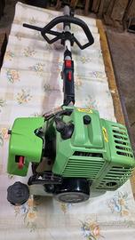 ATTREZZO PER GIARDINAGGIO MULTIFUNZIONE