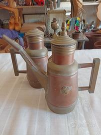 Antica oliera in rame