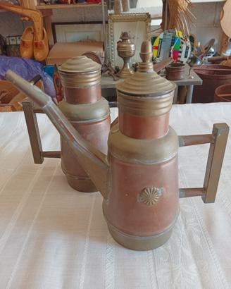 Antica oliera in rame