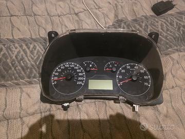 quadro strumenti per Fiat grande punto ben tenuto 
