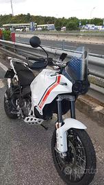 Ducati DesertX termignoni e Ohlins