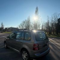 Touran 7 posti Zafira