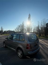 Touran 7 posti Zafira