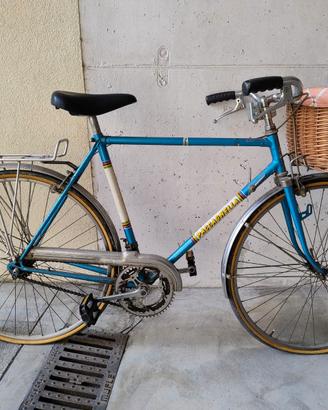 Vecchia bici da uomo