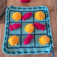 gioco tris uncinetto
