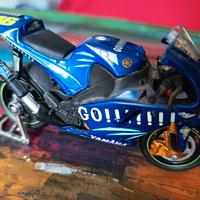 YAMAHA YZR M1