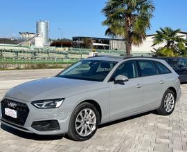 Audi A4 Avant 40 TDI quattro S tronic Business