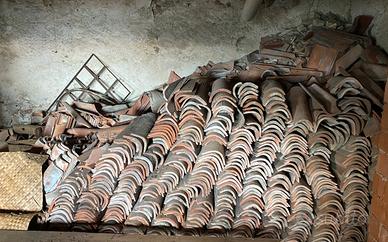 Coppi vecchi in laterizio