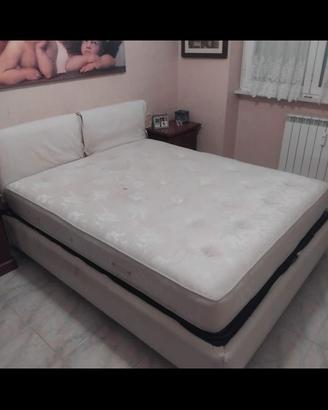 Letto matrimoniale contenitore