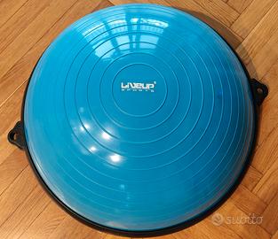 Bosu Ball per allenamento all'equilibrio