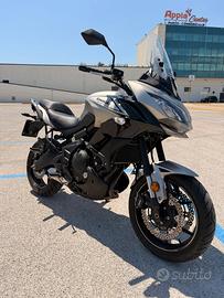 Kawasaki versys 650 del 2018 soli 3800 km