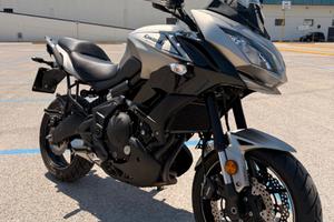 Kawasaki versys 650 del 2018 soli 3800 km