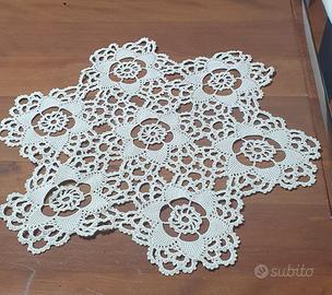 elegante centro di pizzo