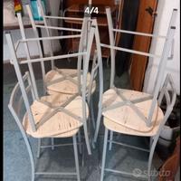 Sgabelli impagliati, in ferro, usati poco