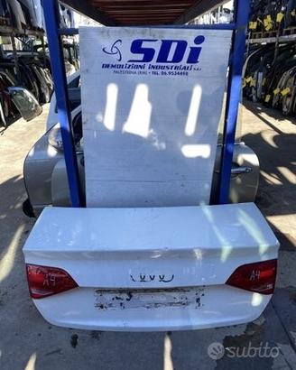 Portellone baule audi a4 berlina