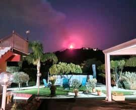Villa con piscina e giochi - last minute
