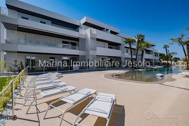 APPARTAMENTO PARI AL NUOVO CON GARAGE E PISCINA