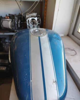 Serbatoio nudo con diverse bozze per Suzuki vz mar