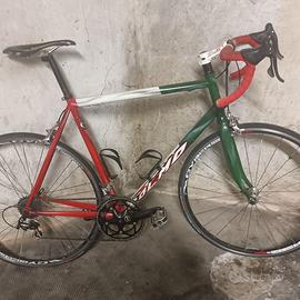 Bicicletta aereografata