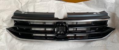 Griglia paraurti sup Volkswagen Tiguan 5NA853651BE