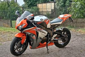 Honda CBR 1000 RR 2010 con 40.000 km