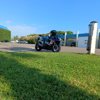 Suzuki GSX r 600 k4