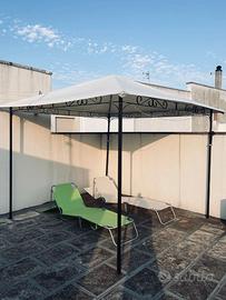 Gazebo da giardino .-
