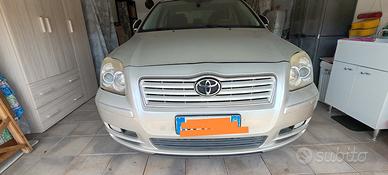 Toyota Avensis 1.8 benzina 