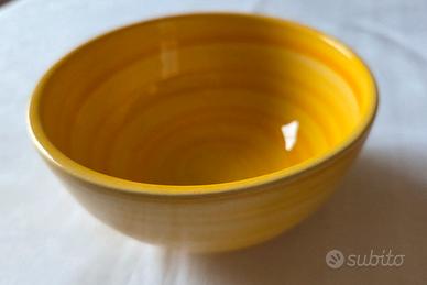 ciotolina gialla in ceramica 