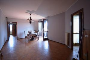 3 LOCALI A CAPRIATE SAN GERVASIO