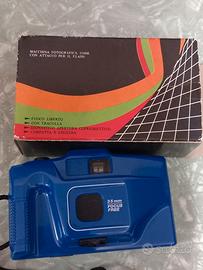 macchina fotografica in plastica 35mm 