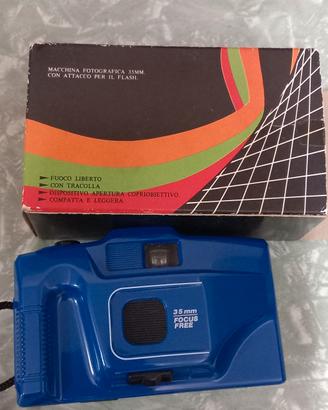 macchina fotografica in plastica 35mm 
