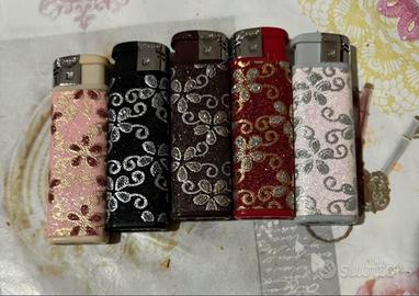 Accendini con fiori glitter
