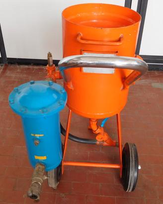 Sabbiatrice protech 24 lt completa di ugello