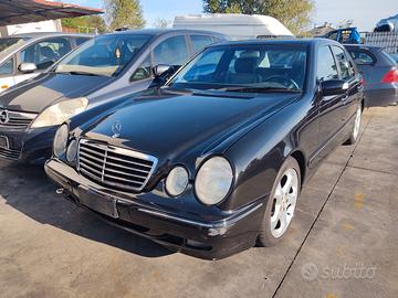 Ricambi usati Mercedes Classe E270 (W210) del 2002