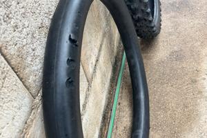 Gomme e mousse enduro micheline metzeler