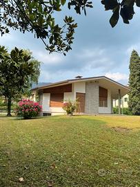 Ampia villa di pregio con giardino Maniago centro