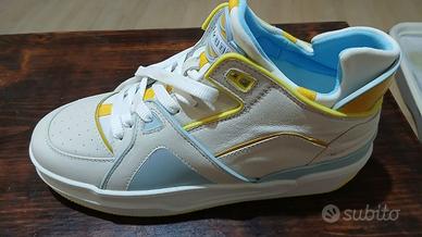 scarpe da tennis