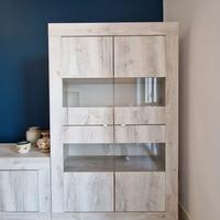 Credenza alta effetto legno chiaro