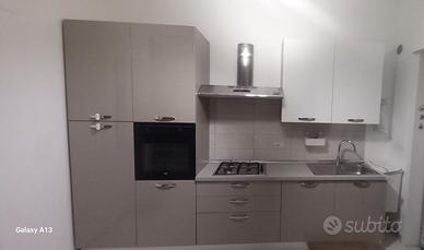 Cucina + Elettrodomestici