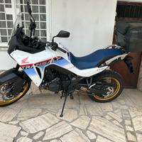 Honda transalp 750 NUOVA