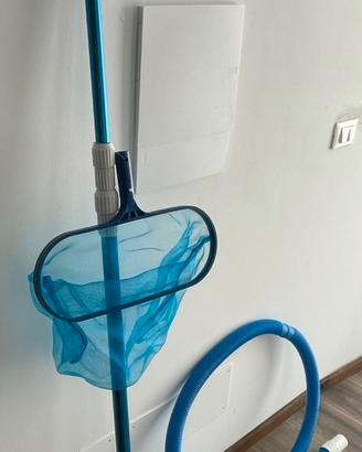 Kit di pulizia per piscine nuovo mai usato