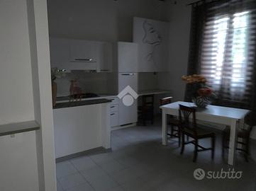 2 LOCALI A MONTOPOLI IN VAL D'ARNO